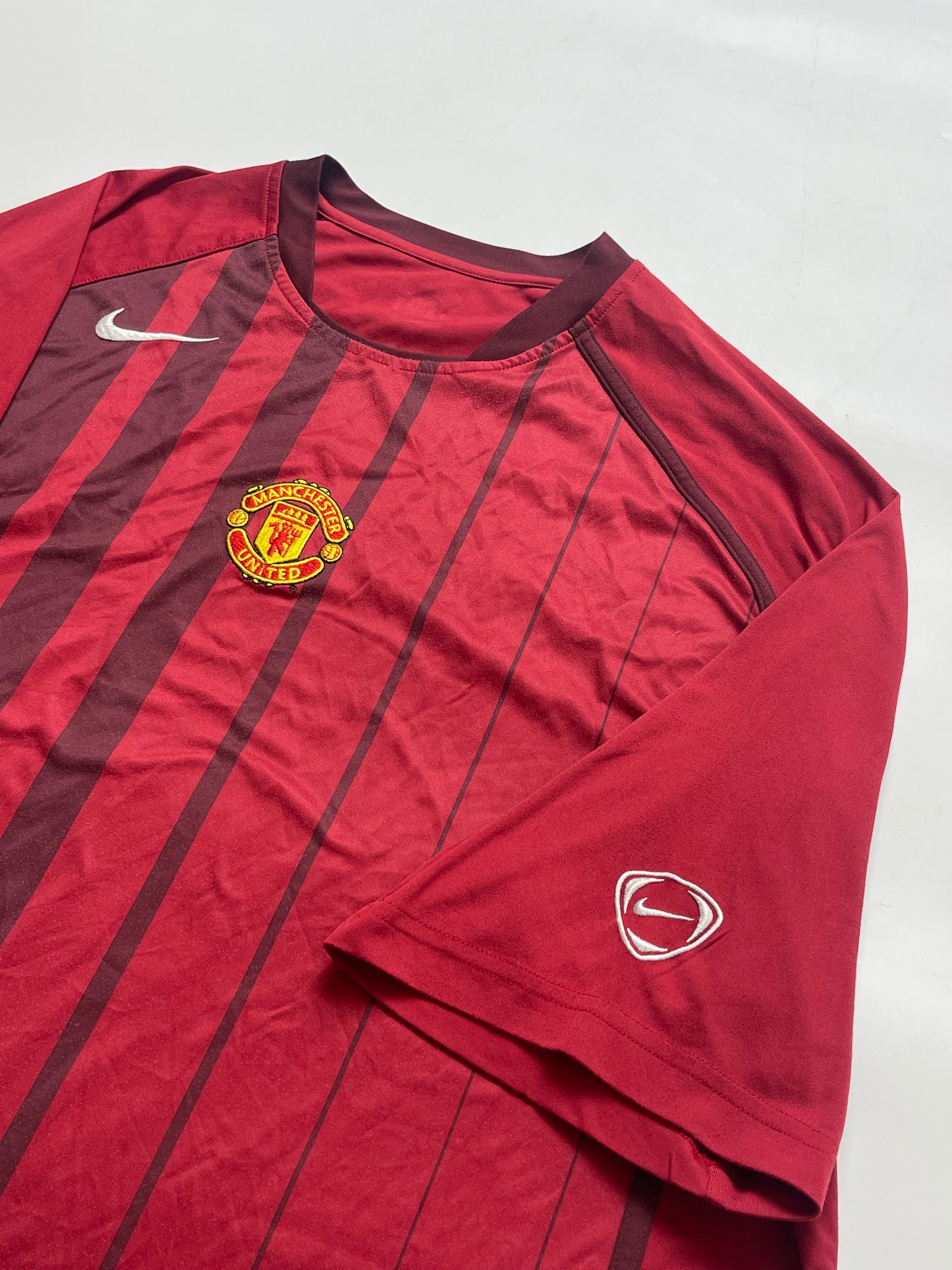 NIKE MANCHESTER UNITED 2004 TOTAL90 TRAINING SOCCER JERSEY
