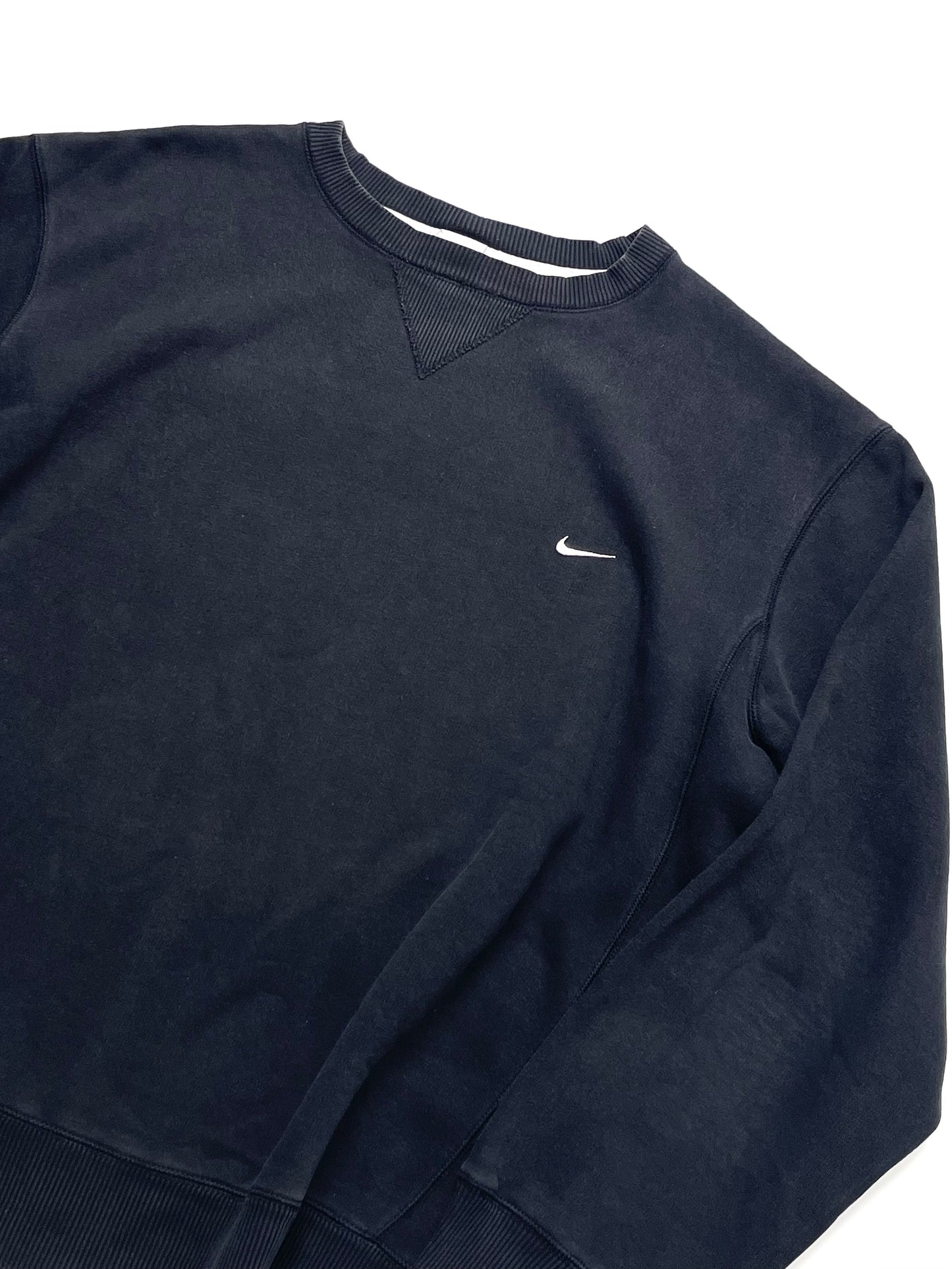 NIKE EARLY 2000s BLACK CREWNECK SWEATSHIRT