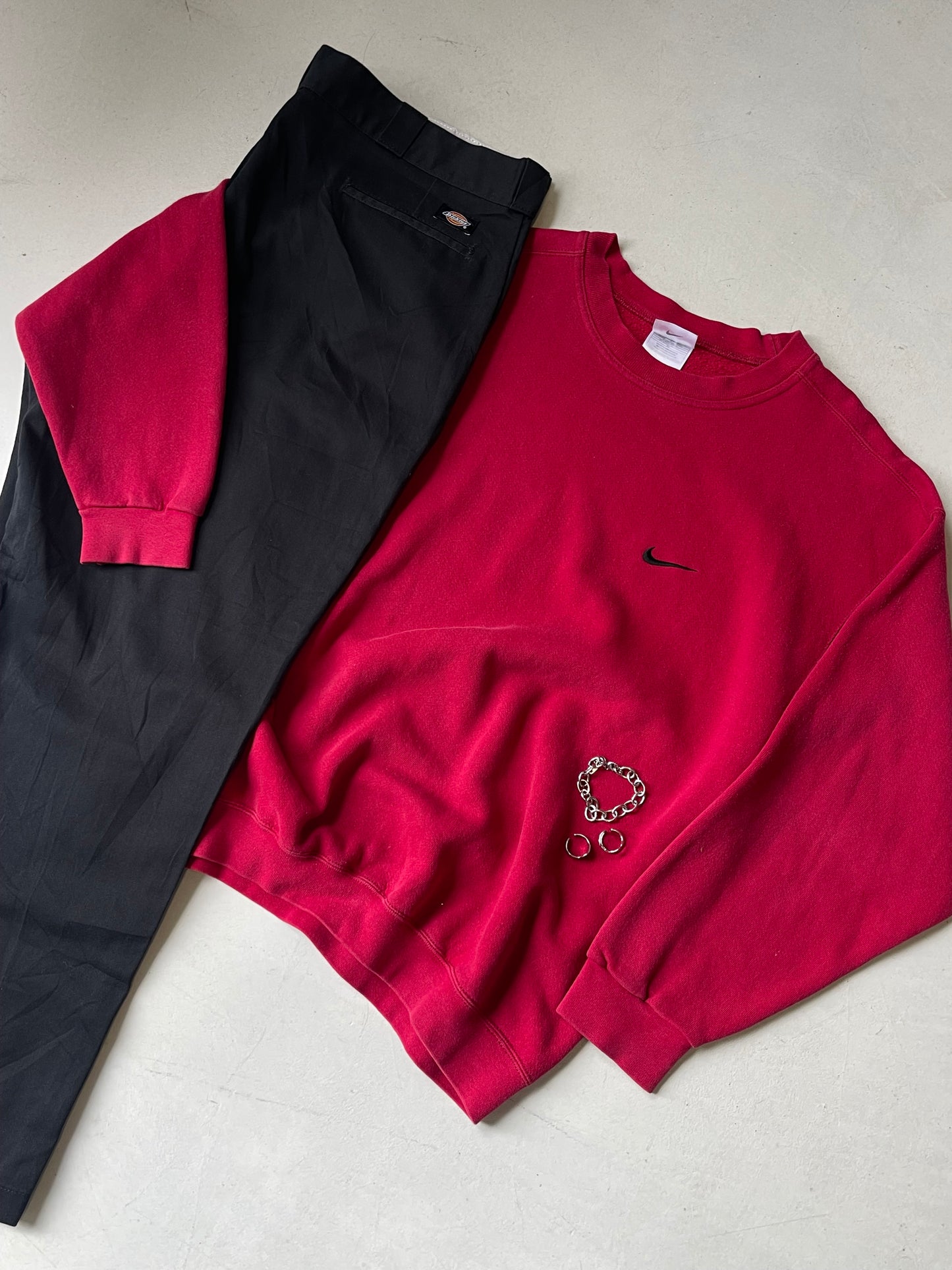 NIKE 90s BURGUNDY RED MINI SWOOSH CREWNECK SWEATSHIRT