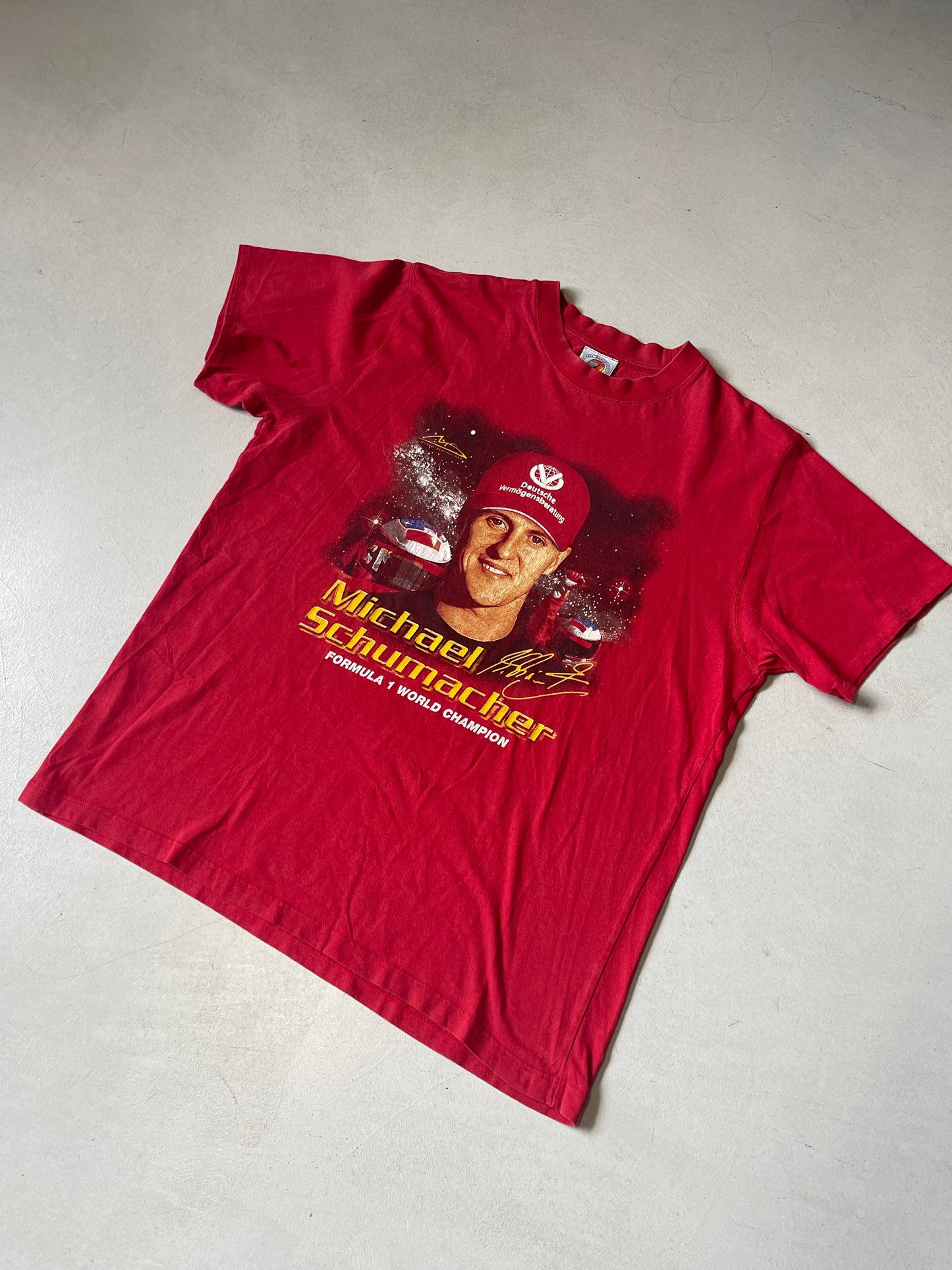 MICHAEL SCHUMACHER 2000 FORMULA 1 WORLD CHAMPION VINTAGE TEE