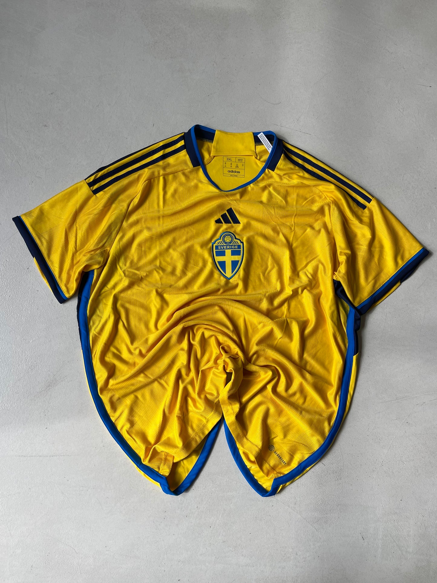 ADIDAS SWEDEN HOME JERSEY 2022-2023