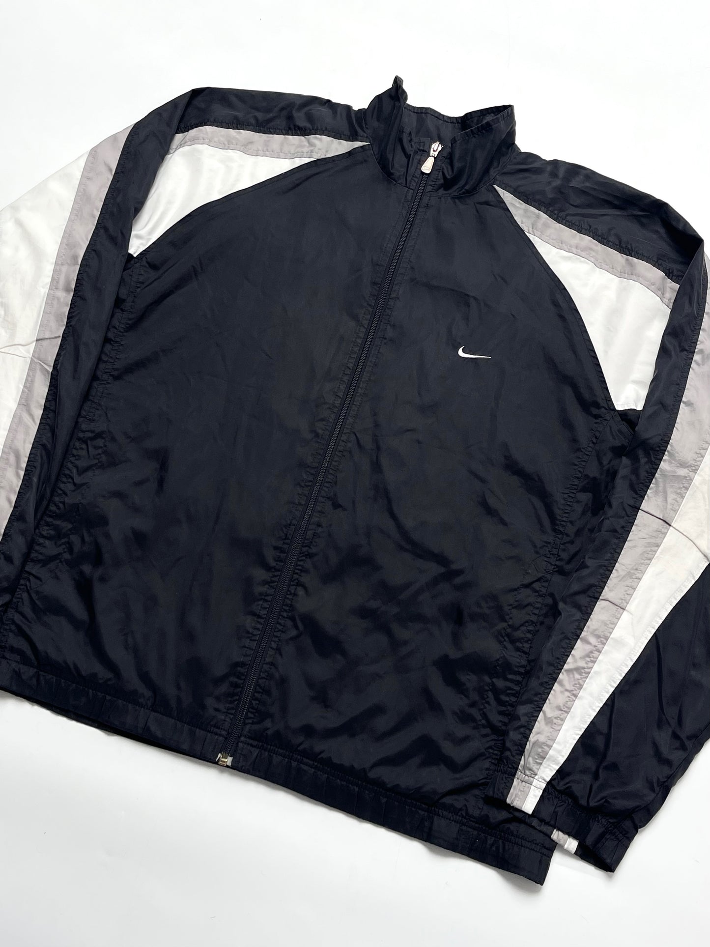 NIKE EARLY 2000s BLACK TRACKJACKET