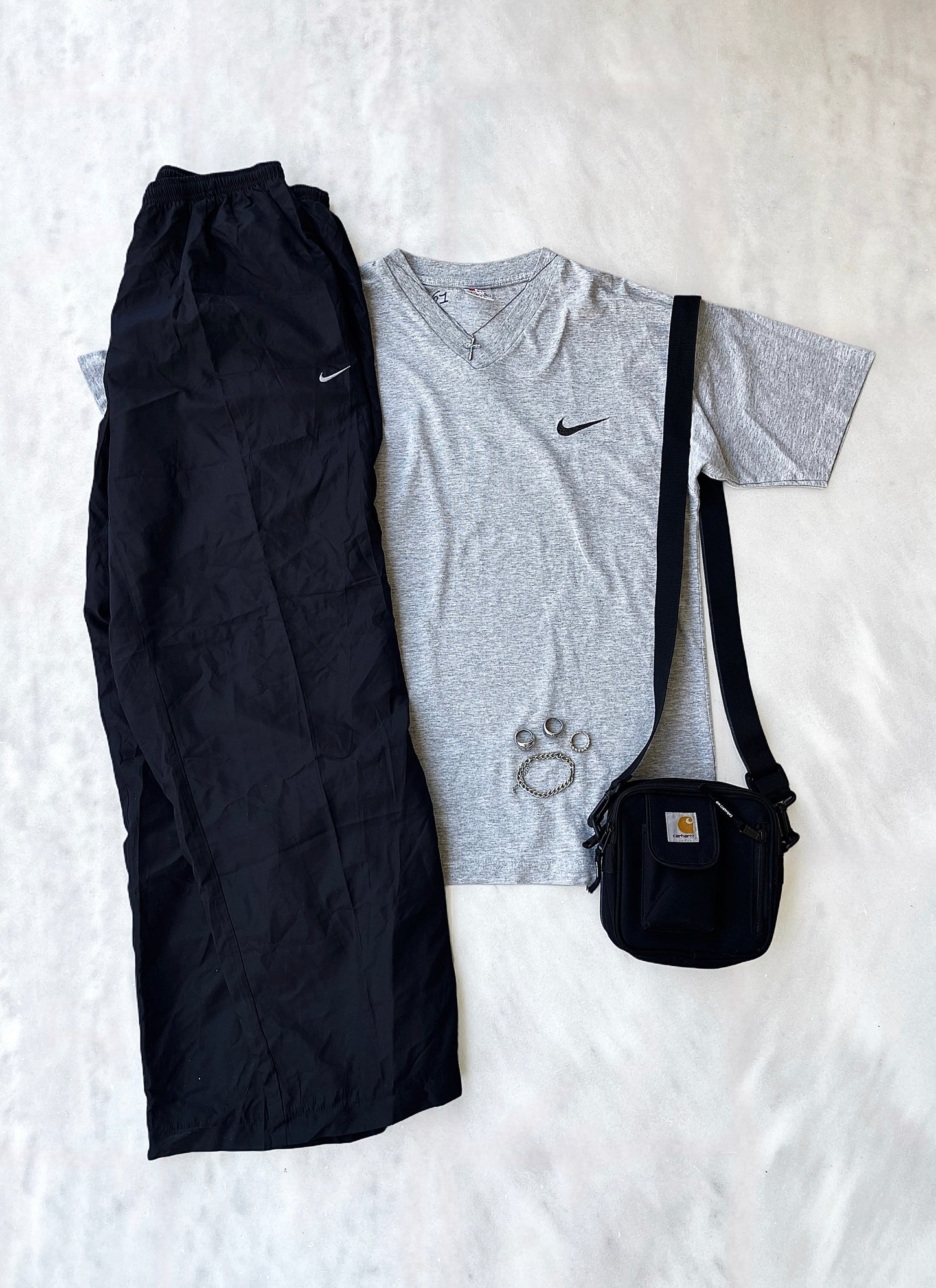 NIKE 2000s BLACK NYLON TRACKPANTS