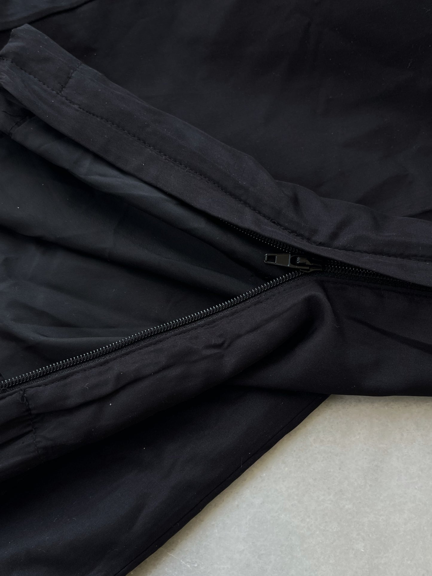 NIKE 2000s BLACK NYLON TRACKPANTS