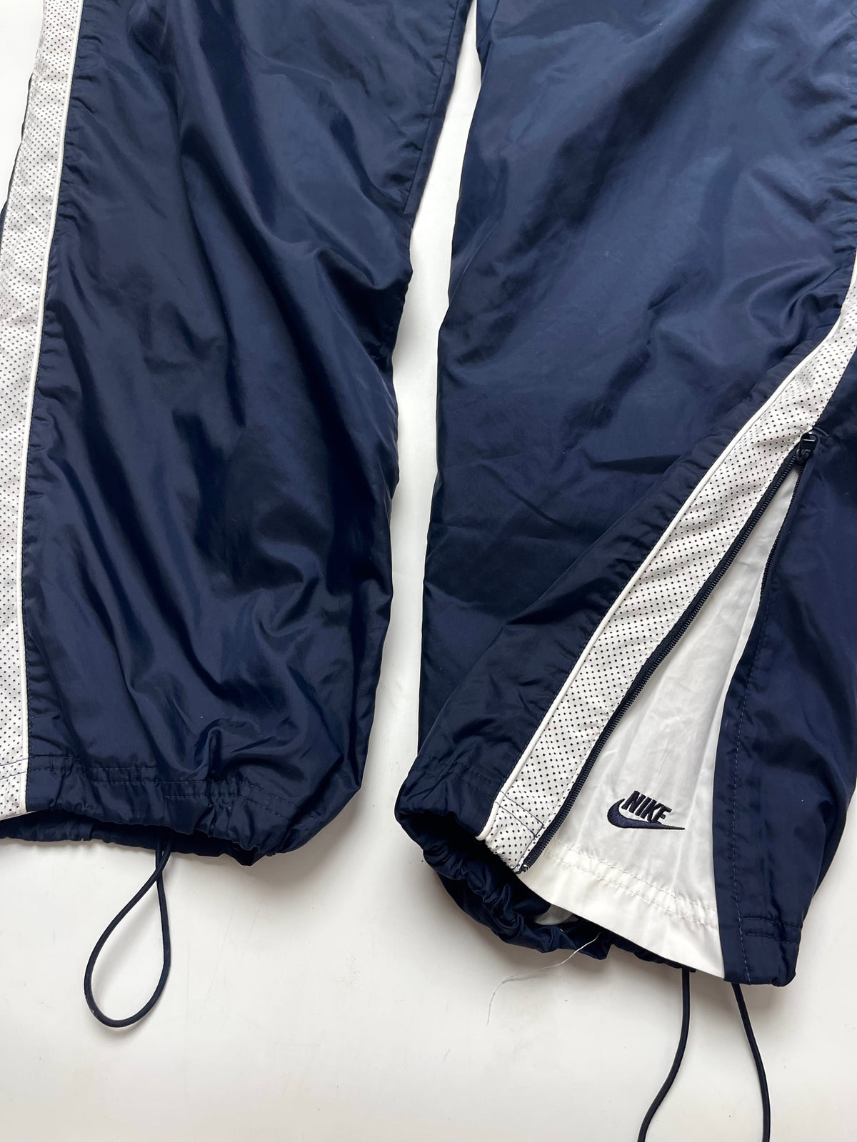 NIKE LATE 2000s NYLON TRACKPANTS