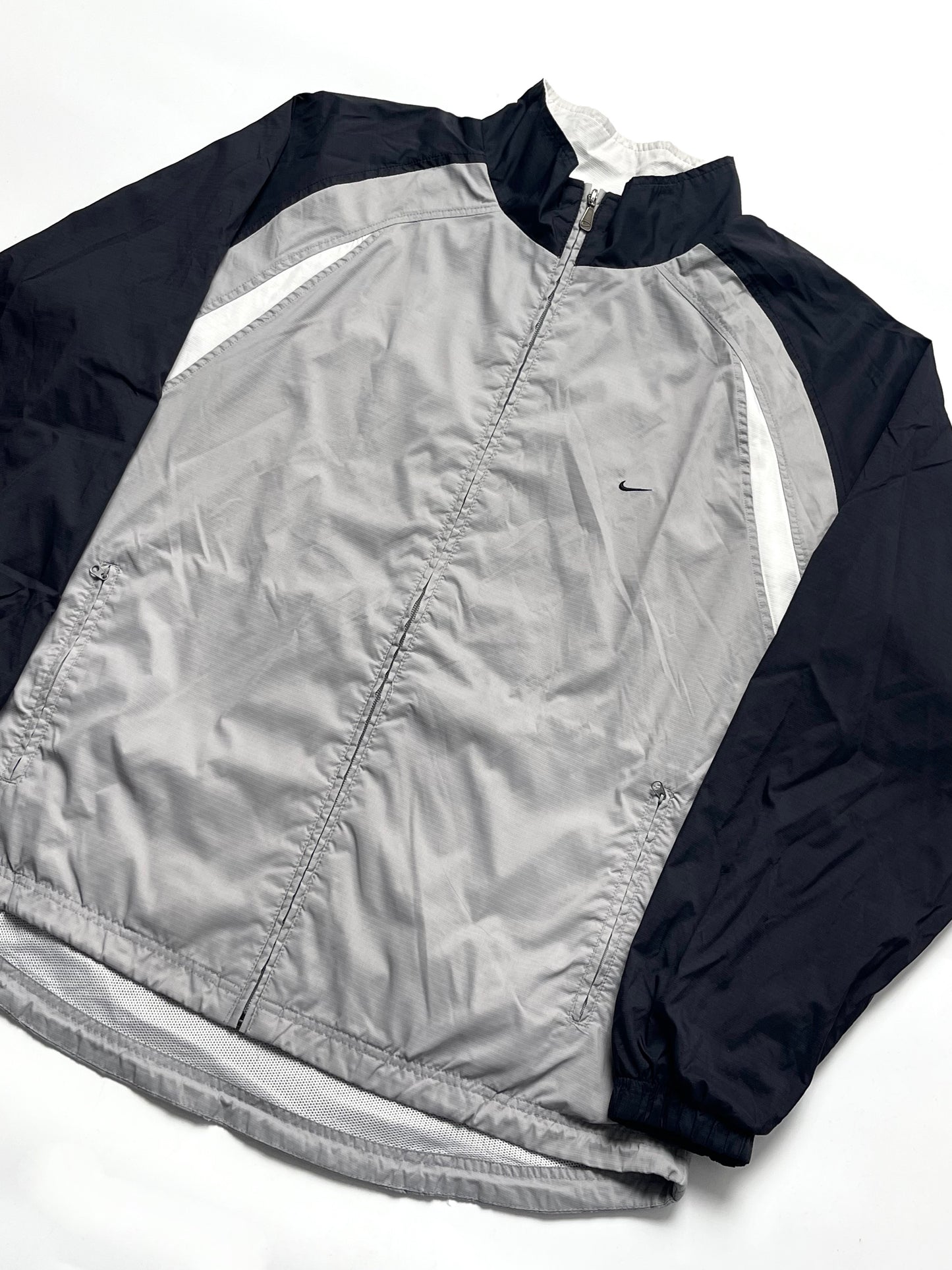 NIKE EARLY 2000s GREY/BLACK TRACKJACKET