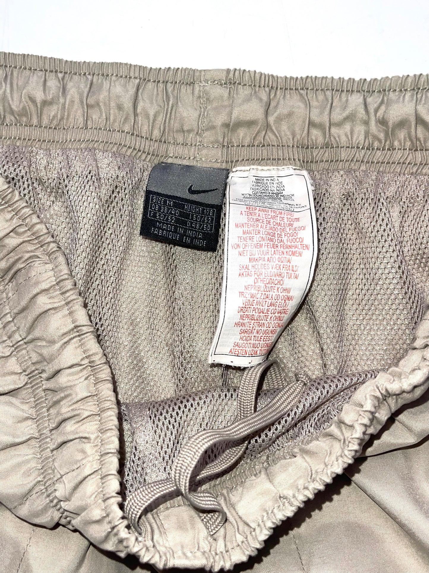 NIKE EARLY 2000s BEIGE TRACKPANTS