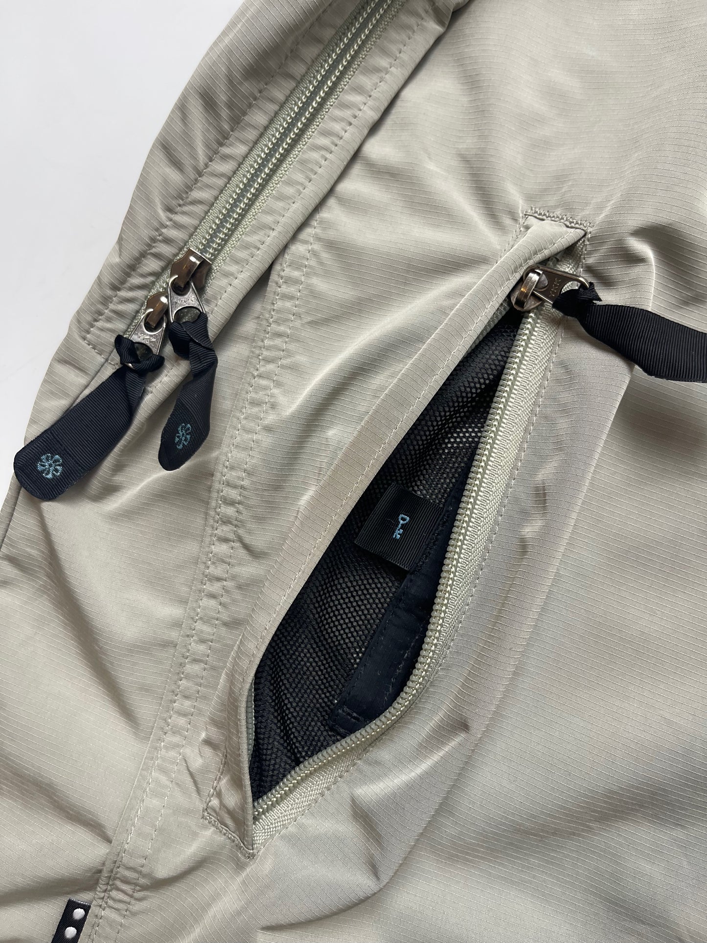 NIKE ACG 2000s PERFORMANCE 3 OUTER LAYER KHAKI GREY TRACKJACKET