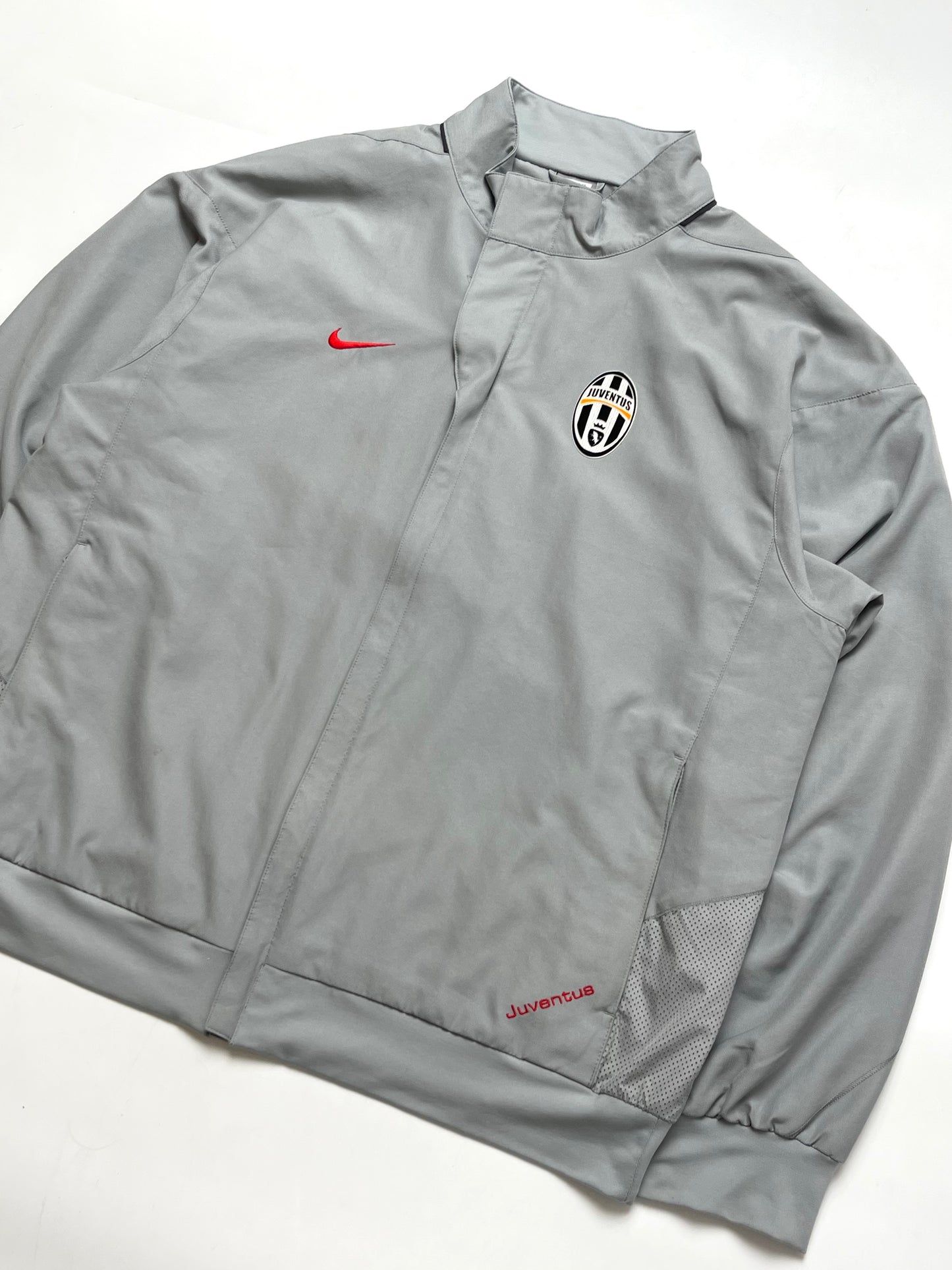 NIKE JUVENTUS 2006-07 GREY TRACKJACKET