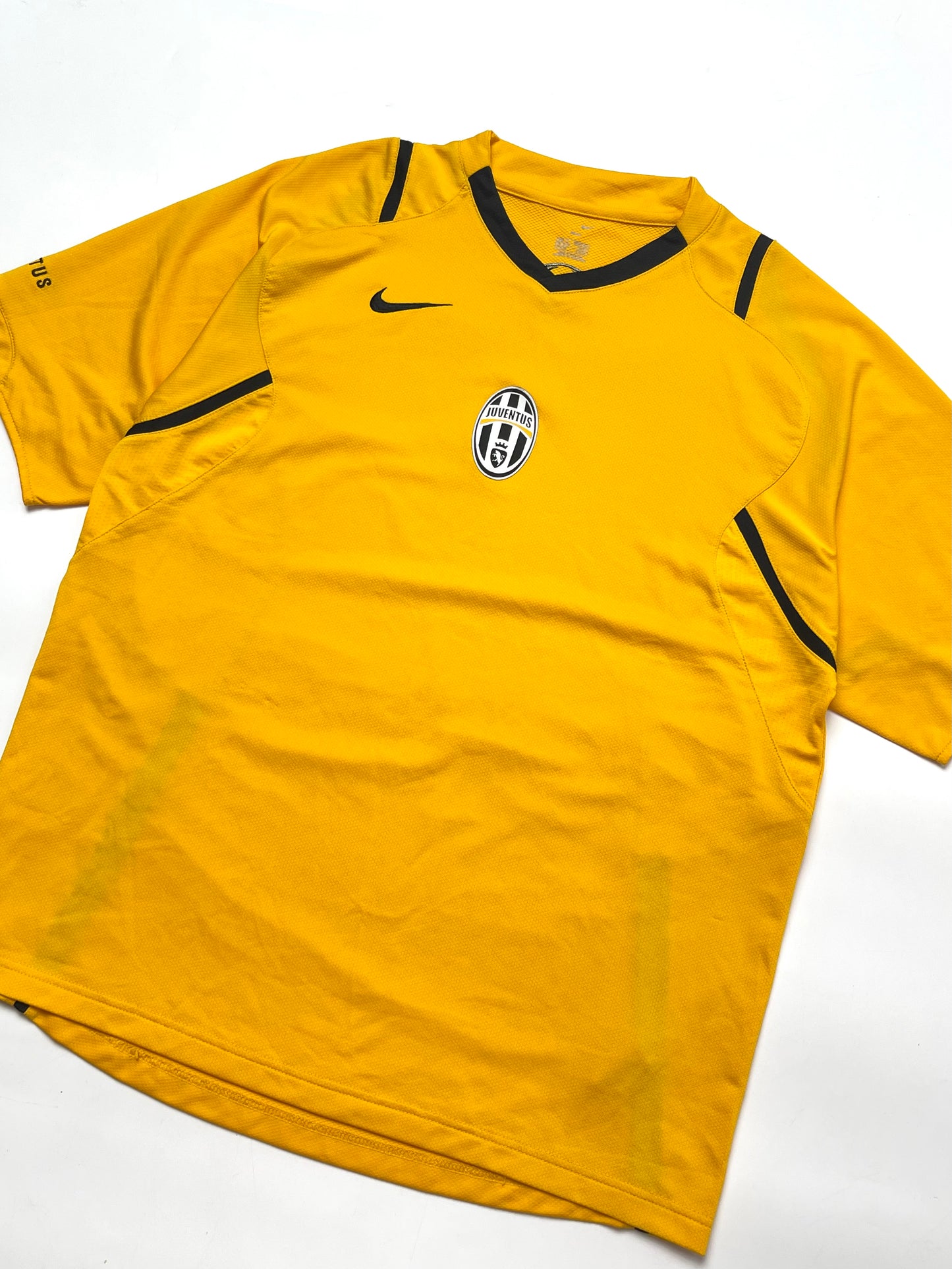 NIKE JUVENTUS FC 2006-07 TRAINING YELLOW JERSEY SHIRT