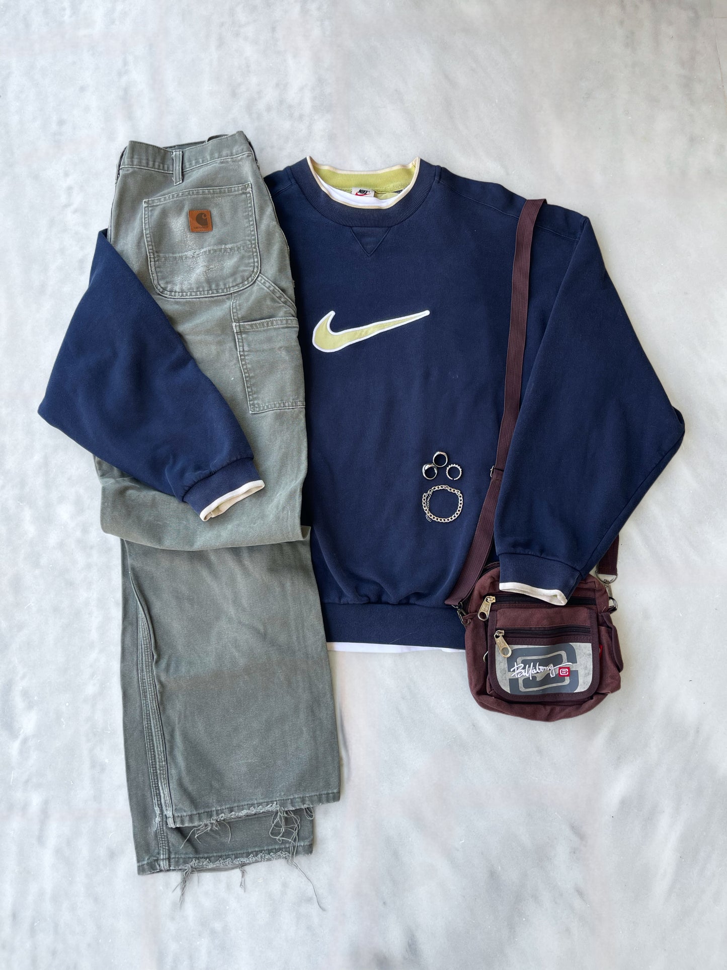 NIKE 1990s FADED BIG CENTRE SWOOSH CREWNECK SWEATSHIRT