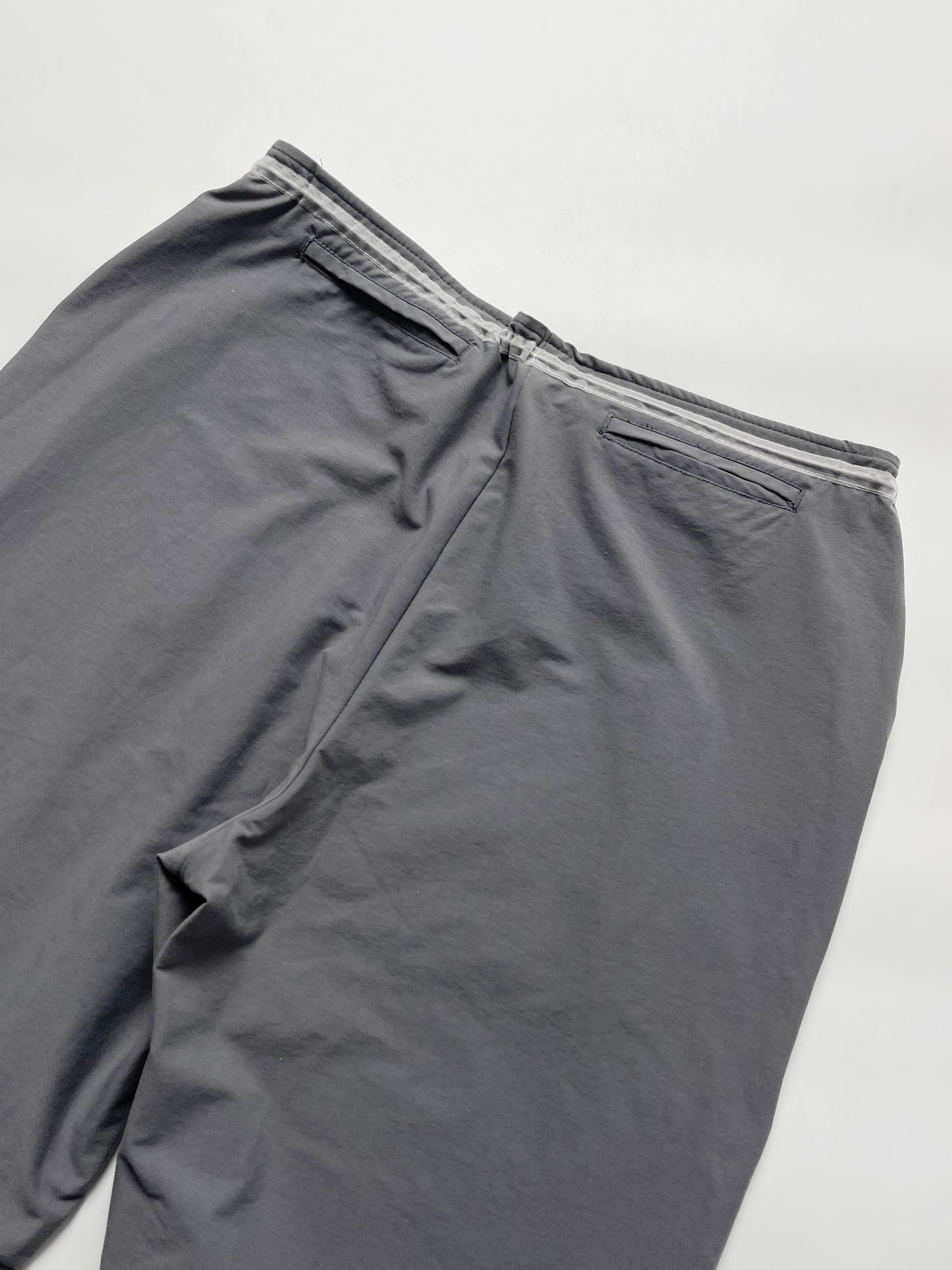 NIKE EARLY 2000s GREY TRACKPANTS