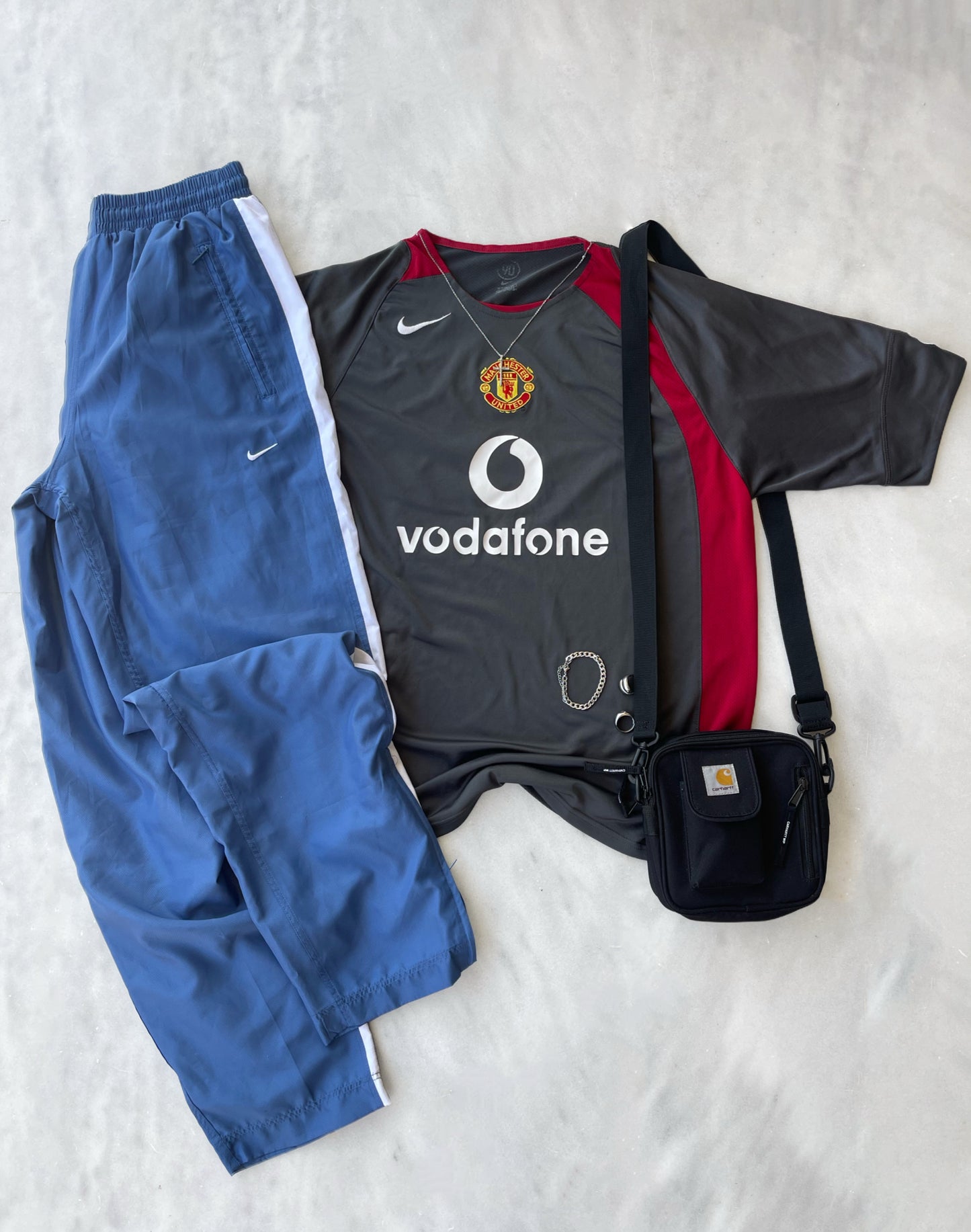 NIKE 00s LIGHT BLUE TRACKPANTS