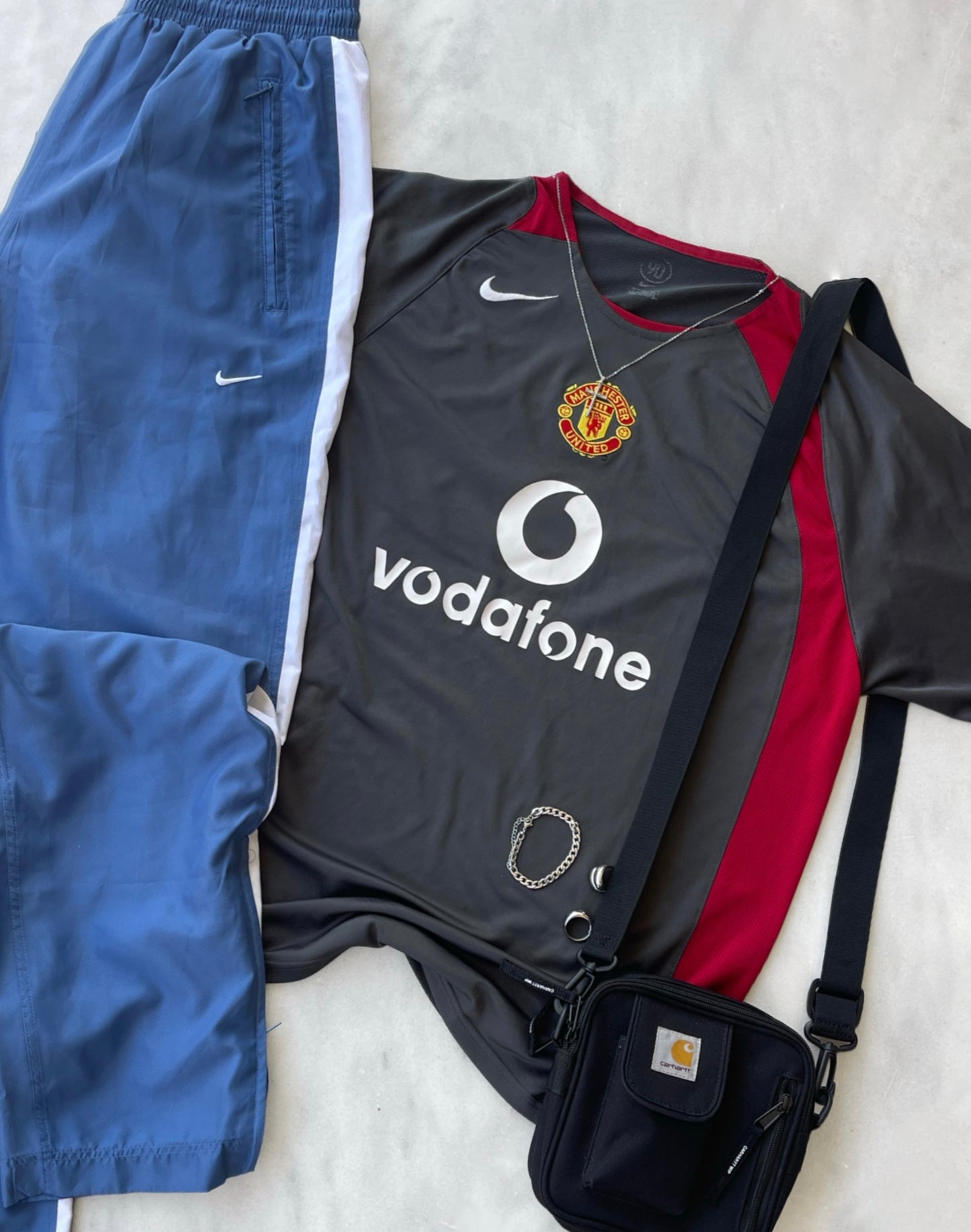NIKE 00s LIGHT BLUE TRACKPANTS