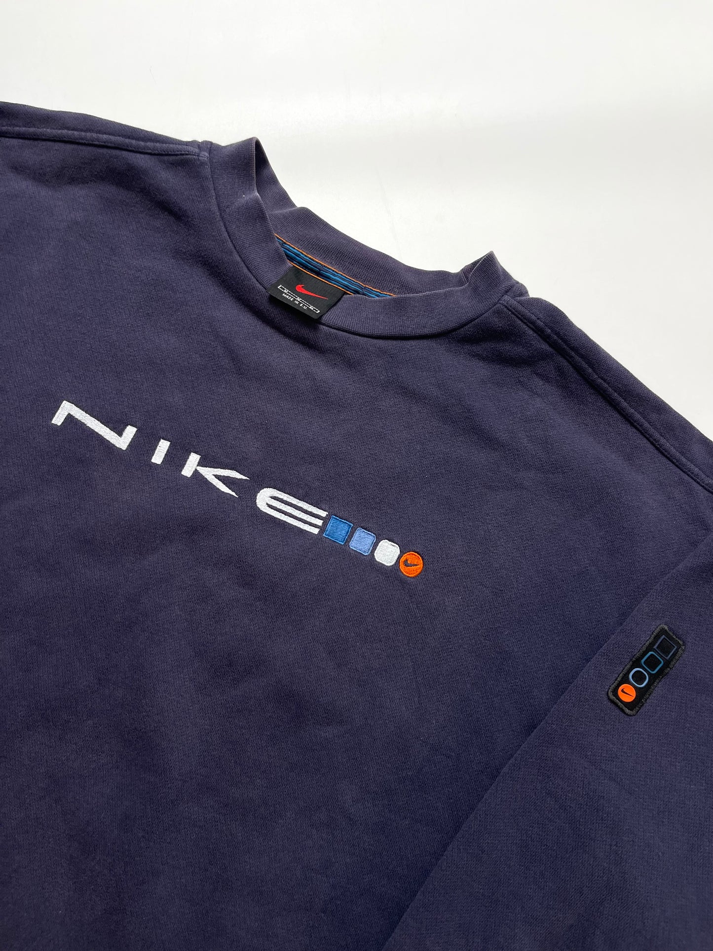 NIKE VINTAGE CREWNECK SWEATSHIRT