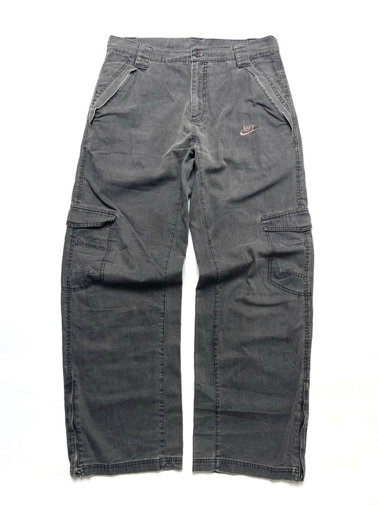 NIKE LATE 2000s CARGO PANTS